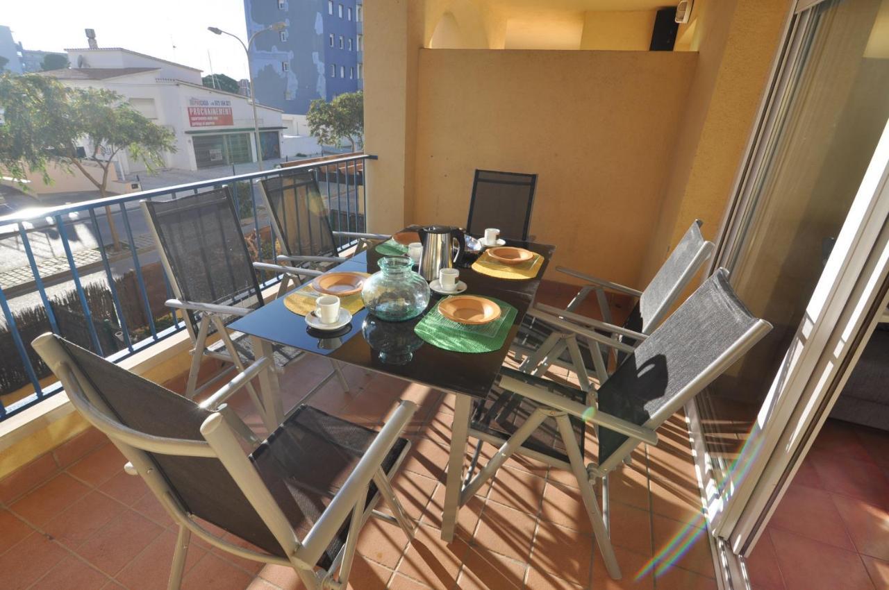 Rnet - Stella Maris Apartment โรเซส ภายนอก รูปภาพ