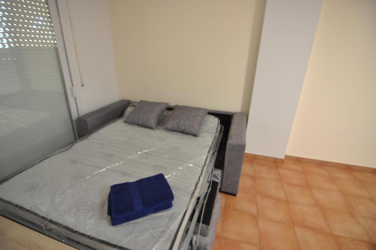 Rnet - Stella Maris Apartment โรเซส ภายนอก รูปภาพ