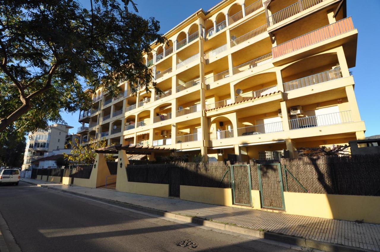 Rnet - Stella Maris Apartment โรเซส ภายนอก รูปภาพ