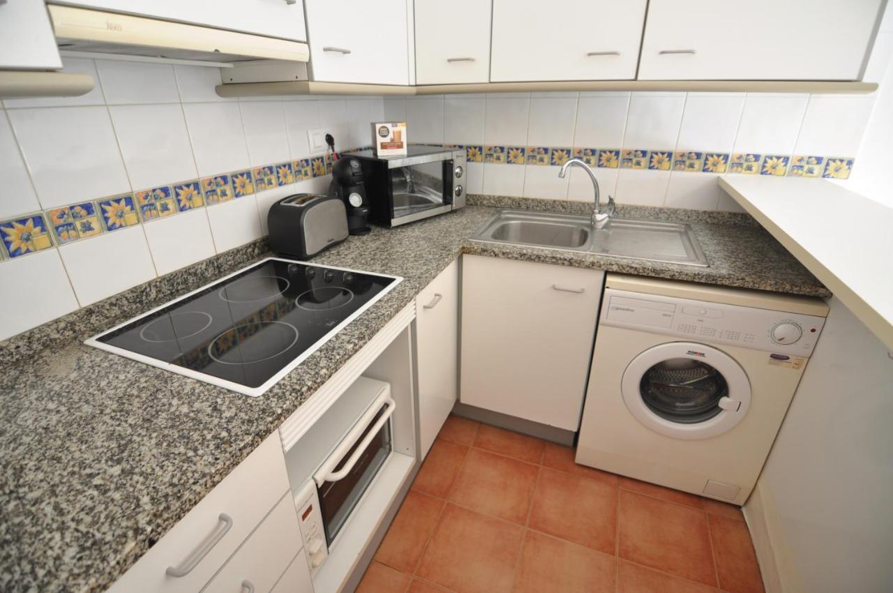 Rnet - Stella Maris Apartment โรเซส ภายนอก รูปภาพ